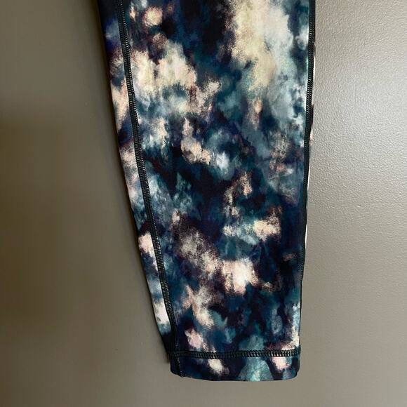 L'urv Solar System 7/8 Legging Size Small Blue White Abstract High Waist Workout - Picture 11 of 16